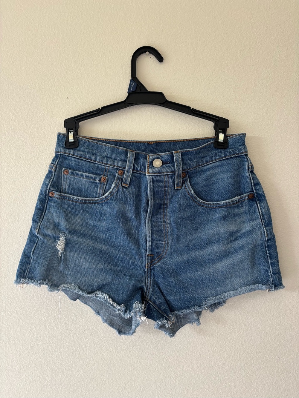 Levi's 501 Medium Wash Blue Distressed Cutoff Denim Shorts, Size 26